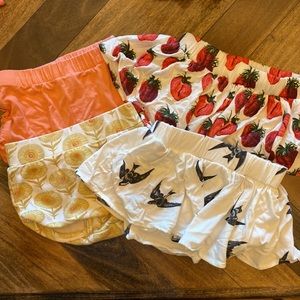 Kate Quinn EUC 6-12m bottoms bundle- flowers, frilly shorts, and cute skorts!
